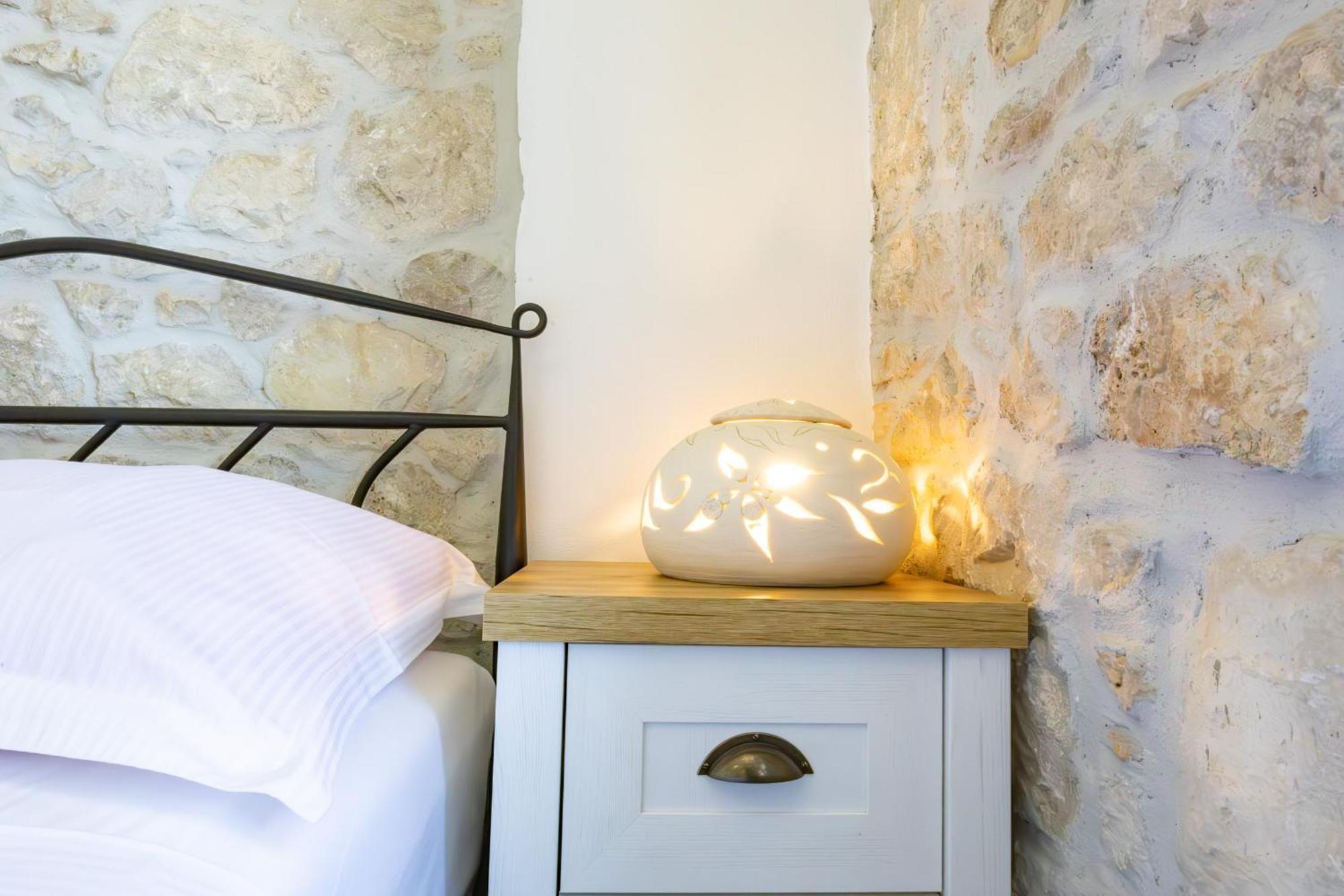 Villa Stone House Kurtic Stara Podgora Esterno foto