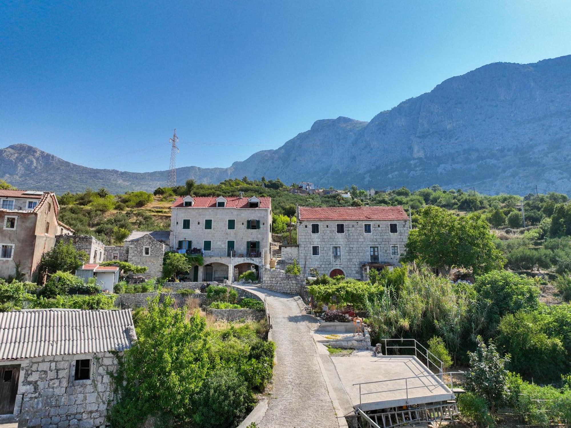 Villa Stone House Kurtic Stara Podgora Esterno foto
