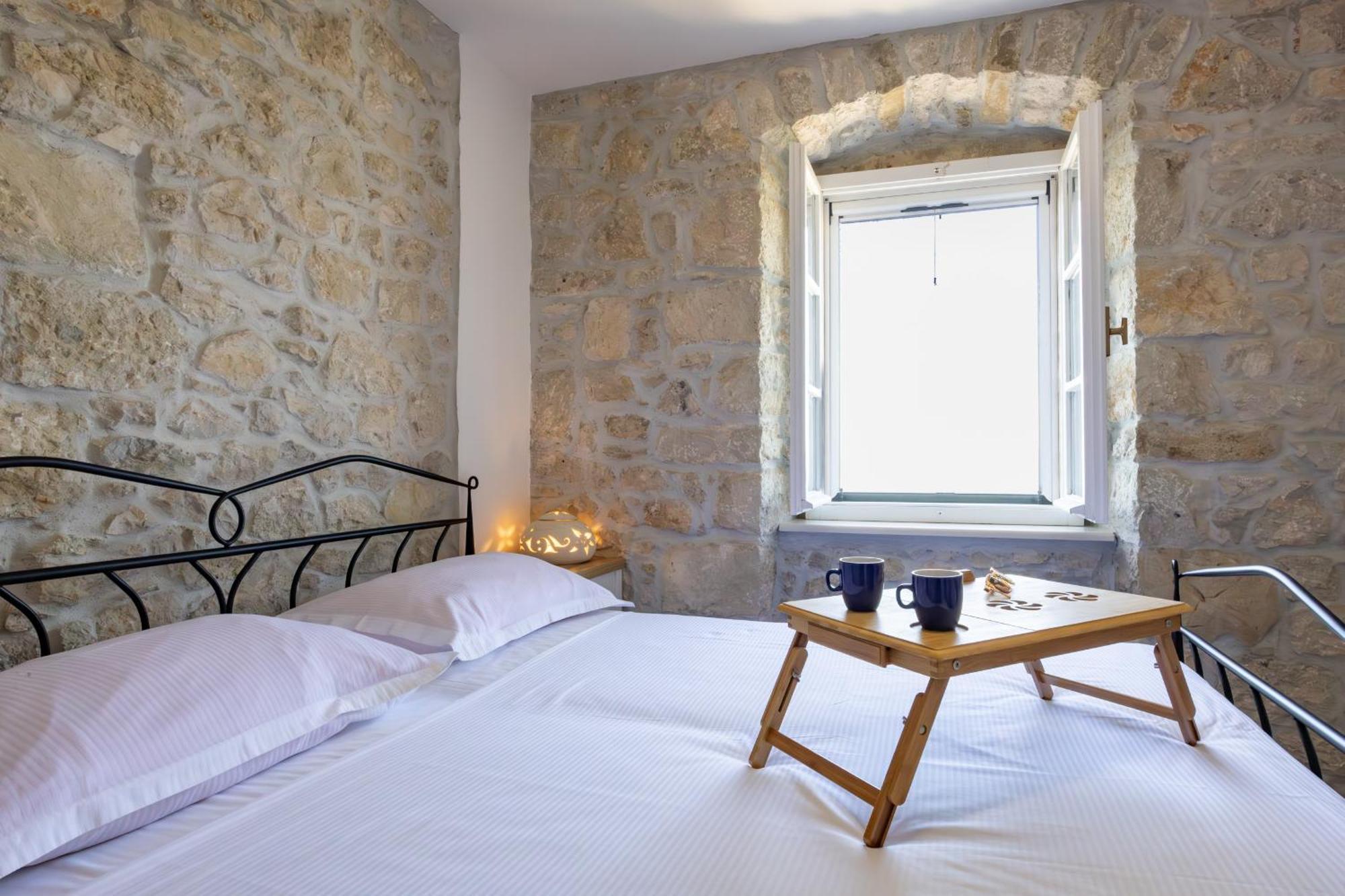Villa Stone House Kurtic Stara Podgora Esterno foto