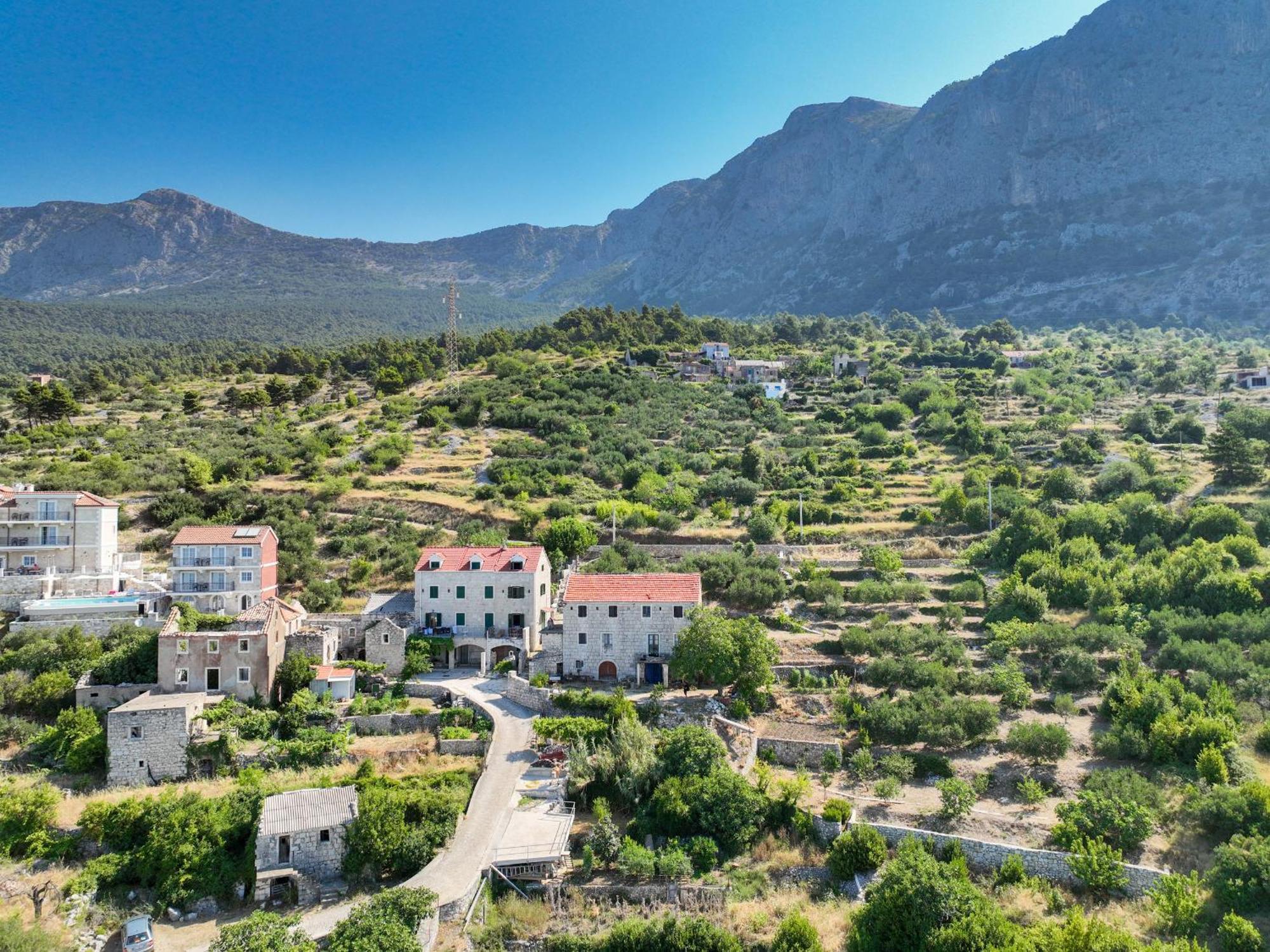Villa Stone House Kurtic Stara Podgora Esterno foto