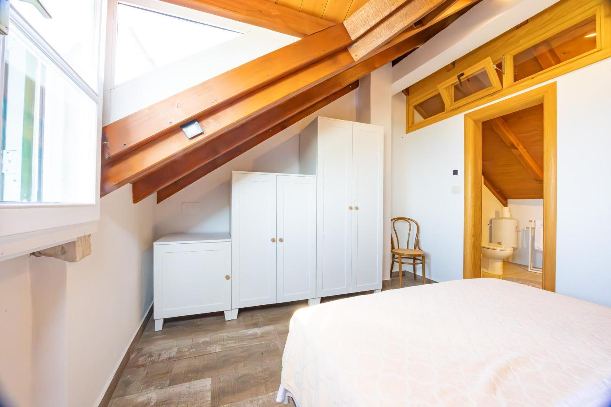 Villa Stone House Kurtic Stara Podgora Esterno foto